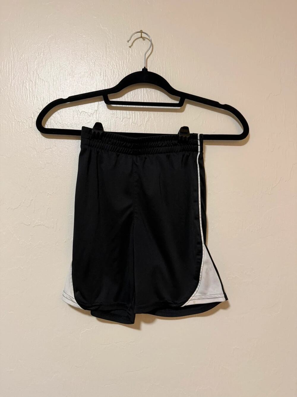 Shorts (small 6/7)